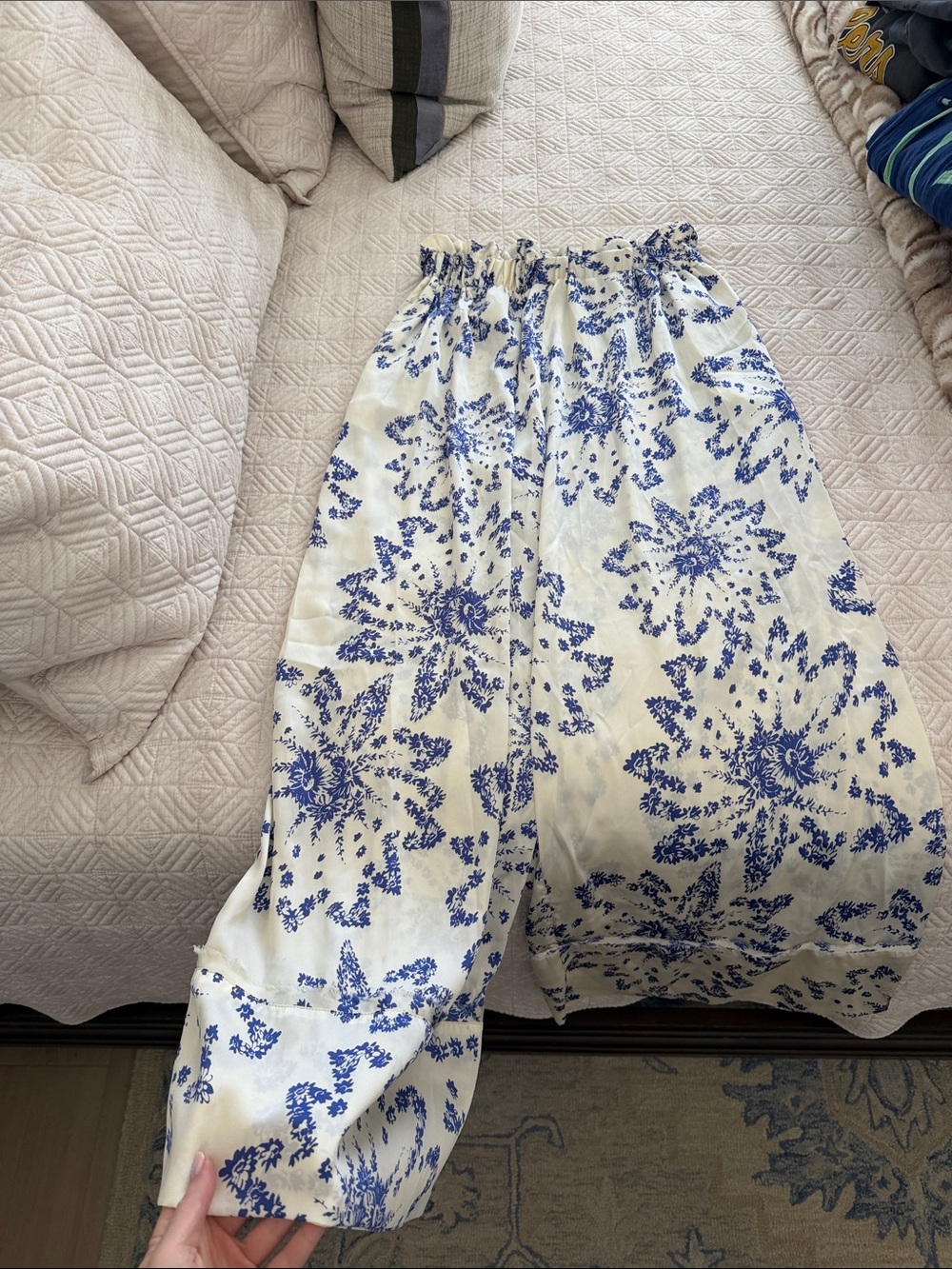 Free People Women’s Silk PJ Set size Small - Picture 2 of 6